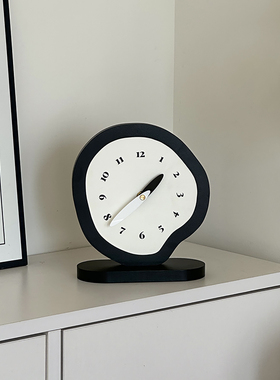 中古风客厅玄关柜子桌面摆件黑白简约高颜值办公装饰时钟钟表装饰