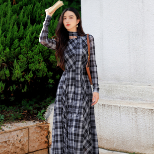春秋季文艺复古弹力格子连衣裙女不规则收腰显瘦优雅大摆打底长裙