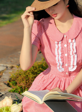 JUJU定制2026年夏新款红色格子娃娃领短袖连衣裙法式复古少女裙子