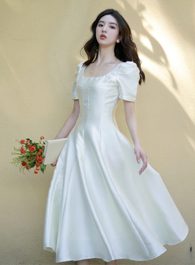 JUJU法式白色连衣裙夏季女高级感赫本风高端气质初恋领证小白裙