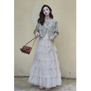 早秋季仙气小香风百搭短外套女神款氛围感穿搭肉色长袖连衣裙法式