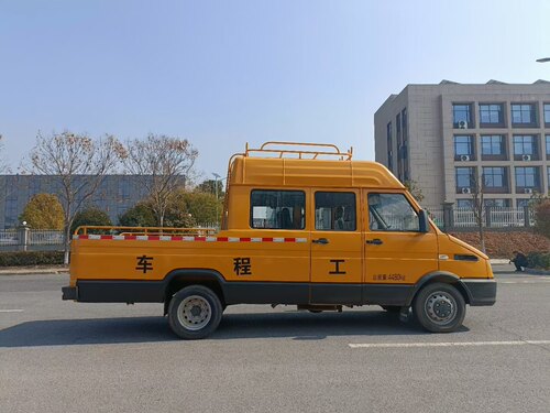 蓝牌9座电力工程车市政抢修路面检修车电信工程安装车皮卡工具车