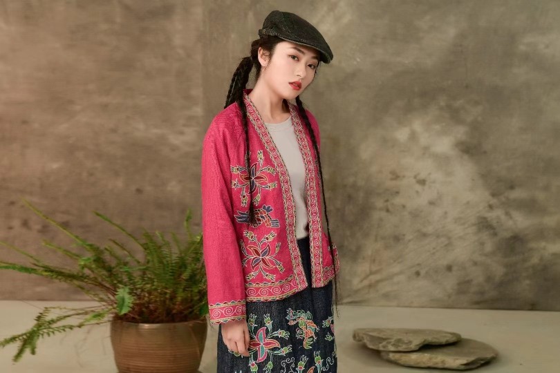唱游原创设计复古民族风开衫外披女2023年春秋刺绣小外套上衣薄款