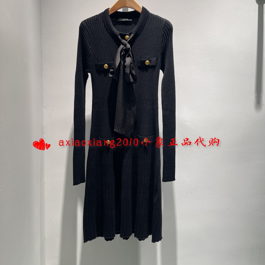 淑女风修身纯色金属扣子