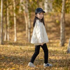 小满鹅童装2024冬季95白鸭绒轻薄短款男女童菱形内胆保暖羽绒服
