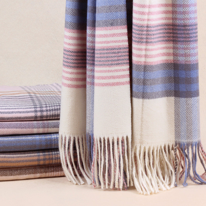 秋冬季羊毛披肩女高档条纹加厚围脖韩版冬天羊绒长款百搭保暖围巾