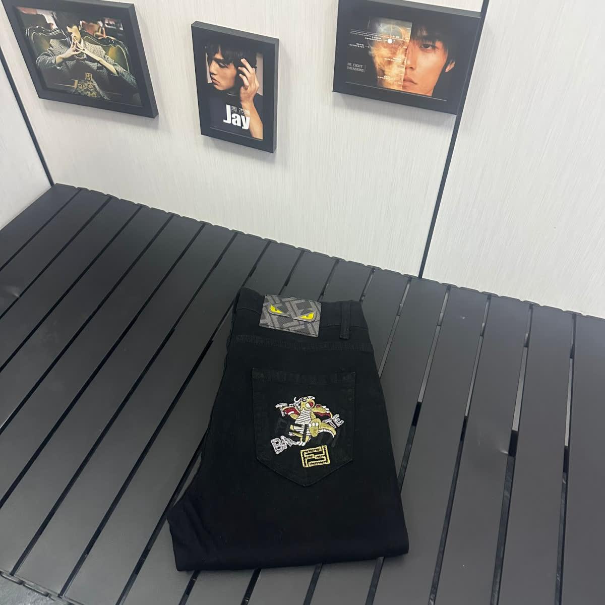 欧洲站刺绣怪兽眼睛牛仔裤男春秋新款潮牌修身小脚潮流休闲长裤子
