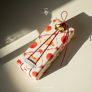 纸象公园春节礼物高颜值包装纸女士新年小红书复古礼品交换丝带卡