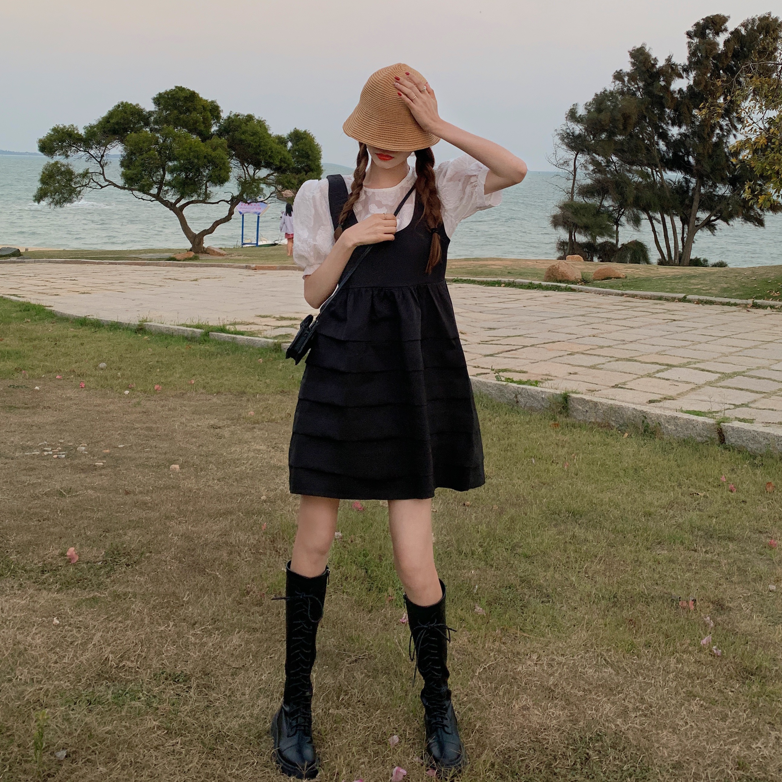 Real price ~ White mesh top black U-belt dress women's two piece set