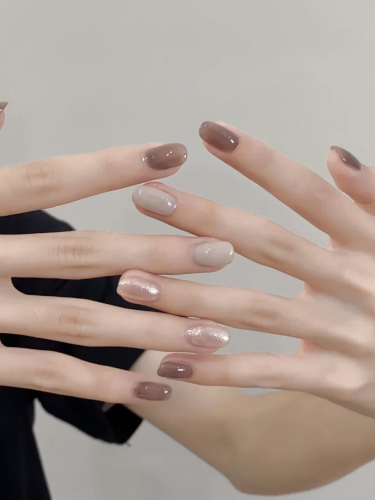 高级百搭跳色气质神仙配色灰茶色跳色美甲短款定制手工穿戴甲成品