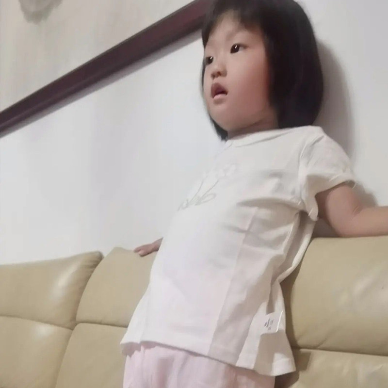 可爱女宝宝吊带背心七分裤套装女童短袖套装夏装上衣T恤短 裤2件