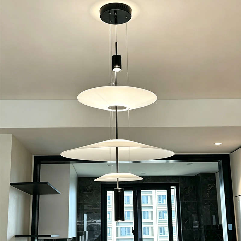 北欧火烈鸟圆形分层飞碟餐厅吊灯客厅书房茶室个性氛围LED灯具