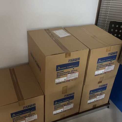日本IWAKI易威奇风囊泵，型号FS-15HT2，全新原装正