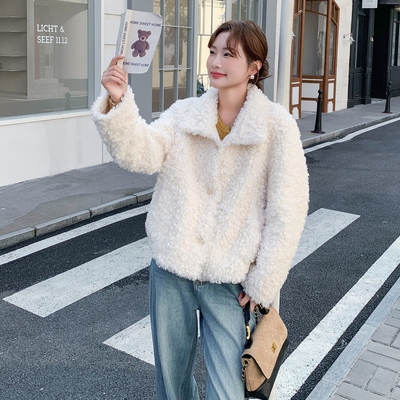 款首发】白色洋气立领短款羊羔毛皮毛一体外套B208-9080-P195K288