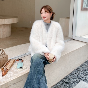 温柔风整皮狐狸毛皮草外套女2025冬短款显瘦气质毛毛外套2025新款图片