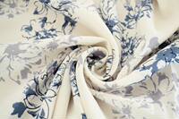 This pure white, simple floral, high-twist linen chiffon fabric is soft, non-transparent and has a good drape. It is a fabric for dresses and shirts thumbnail 4