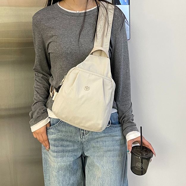 女包新款百搭多功能背包时尚休闲旅行包小包简约女士胸包双肩包