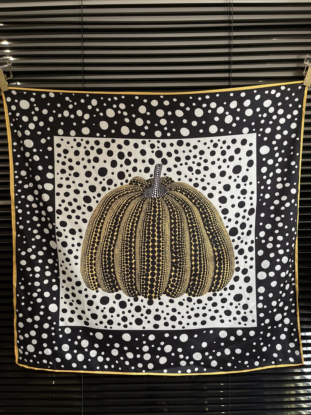 wopp 秋季新款时髦百搭波点南瓜印花方巾 *v草间弥生抹胸丝巾,女装/女士精品,背心吊带,淘宝优惠券,粉丝福利购,淘宝优惠卷