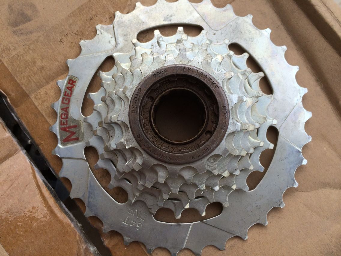 Pignon de vélo - Ref 2372223 Image 3