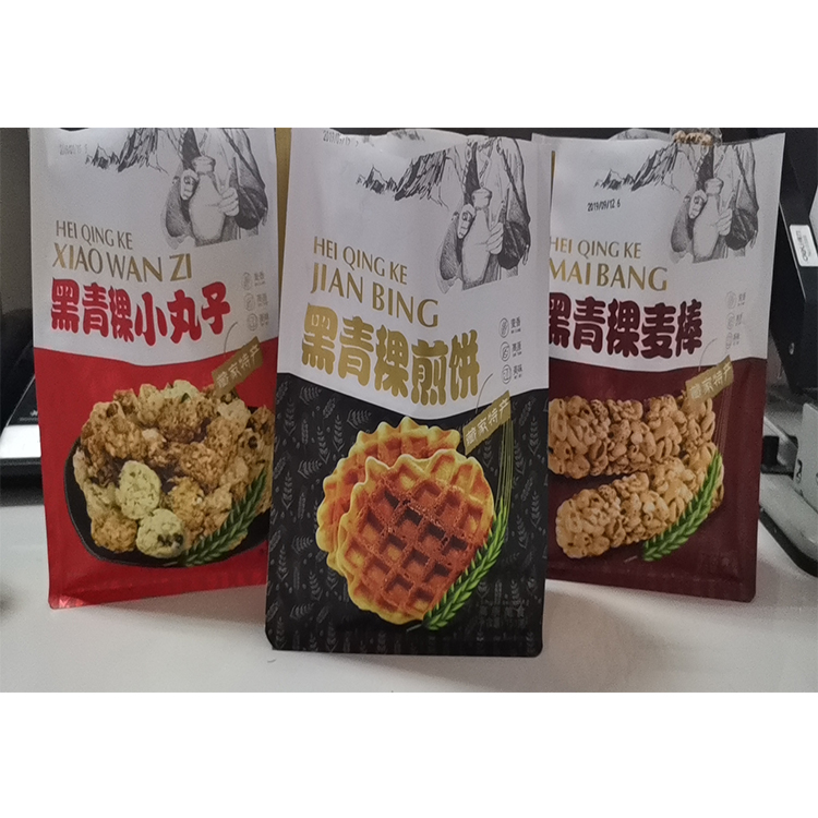 陈三锅庄新品黑青稞煎饼黑青稞麦棒黑青稞小丸子休闲居家旅游零食