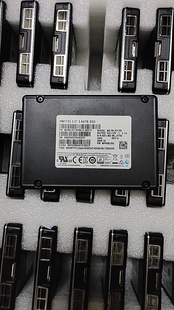 9a3 三星PM1733 1743 3.84TB nvme企业级固态硬盘SSD U.2 议价