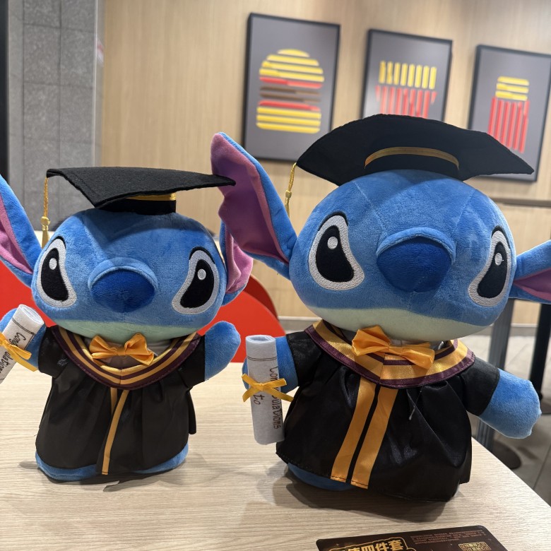 金边衫黄袍史迪仔库洛米毕业季博士帽硕士学士服毛绒公仔大小号