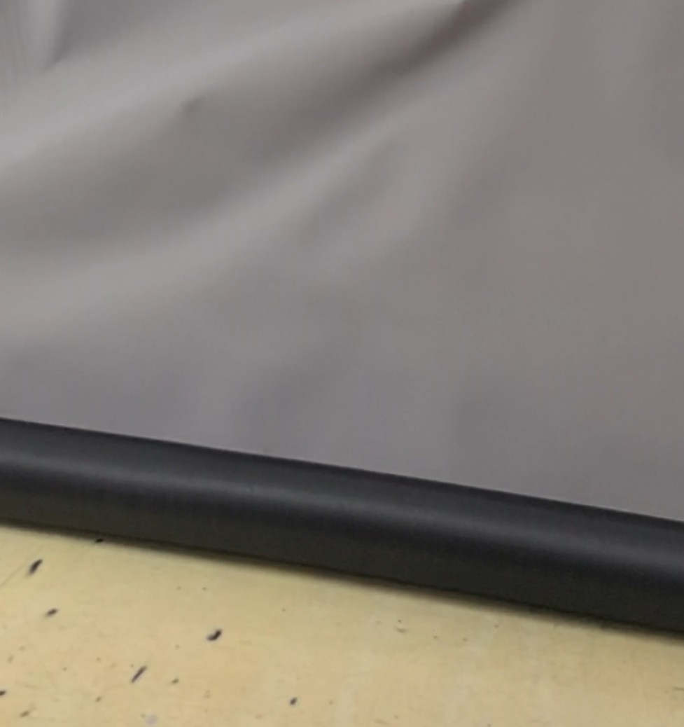 932 深灰色硬挺复合防风膜加衬外套布料 1米