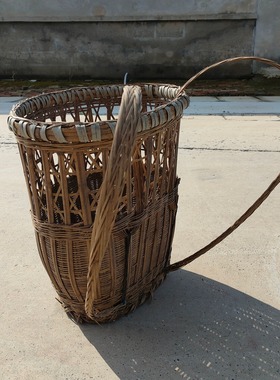 民俗老物件背篓竹篮子竹编背篓