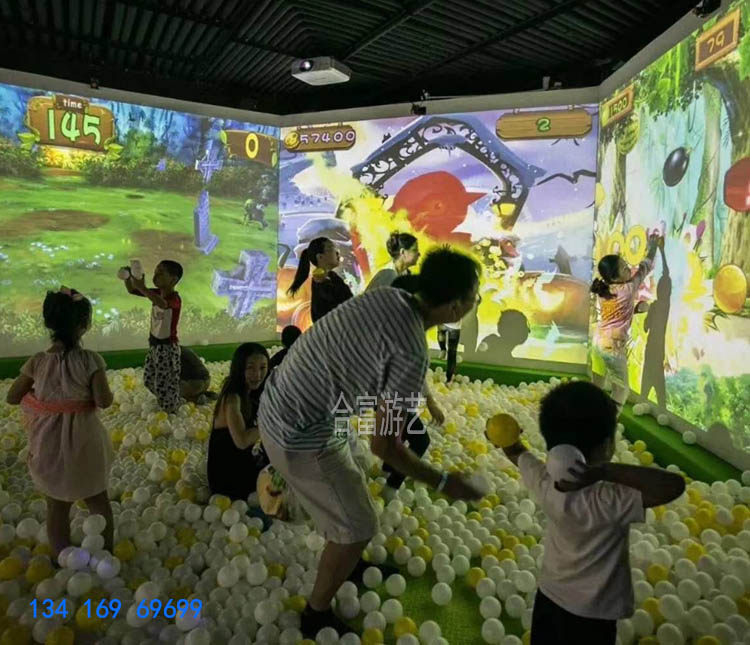 砸球软件系统墙面沙桌滑梯游乐
