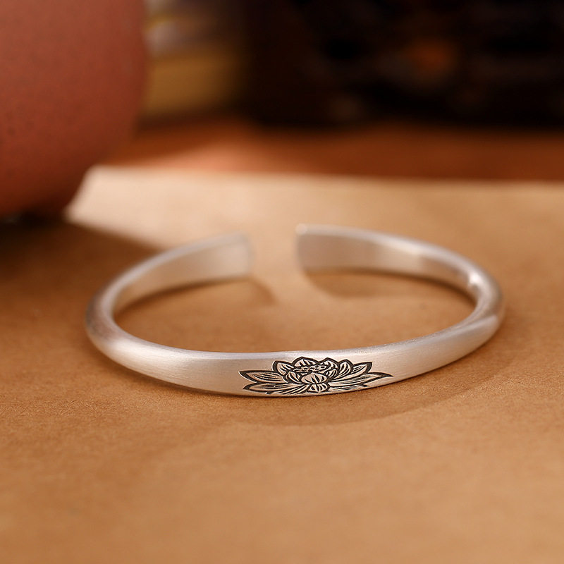 ANCIENT SILVER SHOP S999 PURE SILVER RETRO SIMPLE LOTUS AUSPICIOUS CLOUD TEMPERAMENT OPEN BRACELET SEIKO VERSATILE DO NOT PICK PEOPLE BRACELET