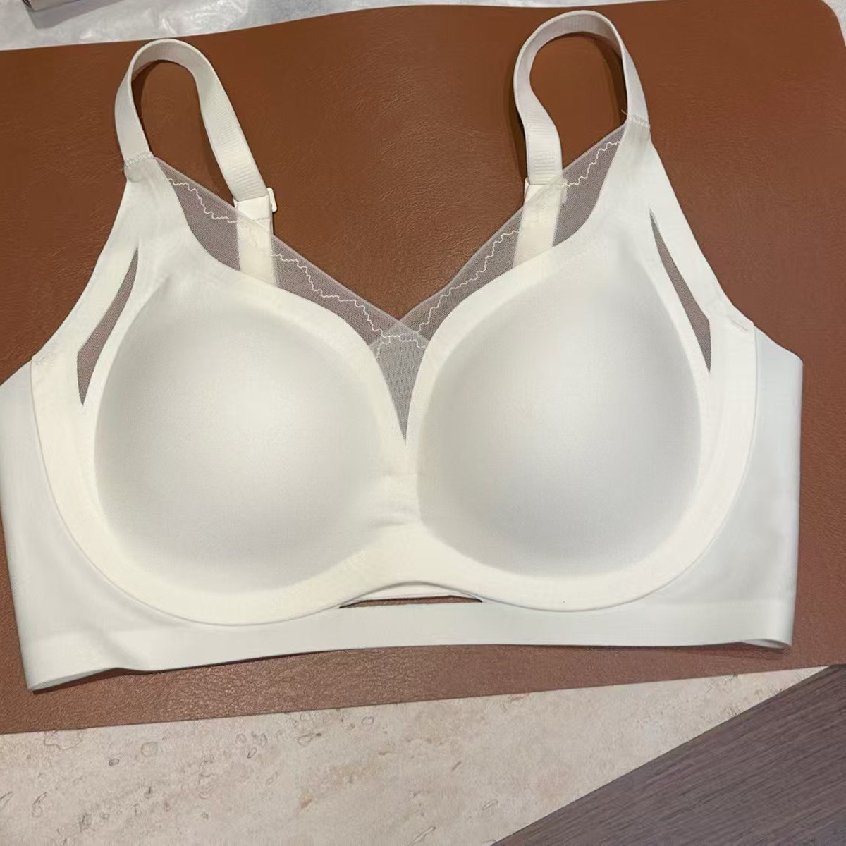 强烈推荐入手~超薄超舒服裸感无痕内衣文胸
