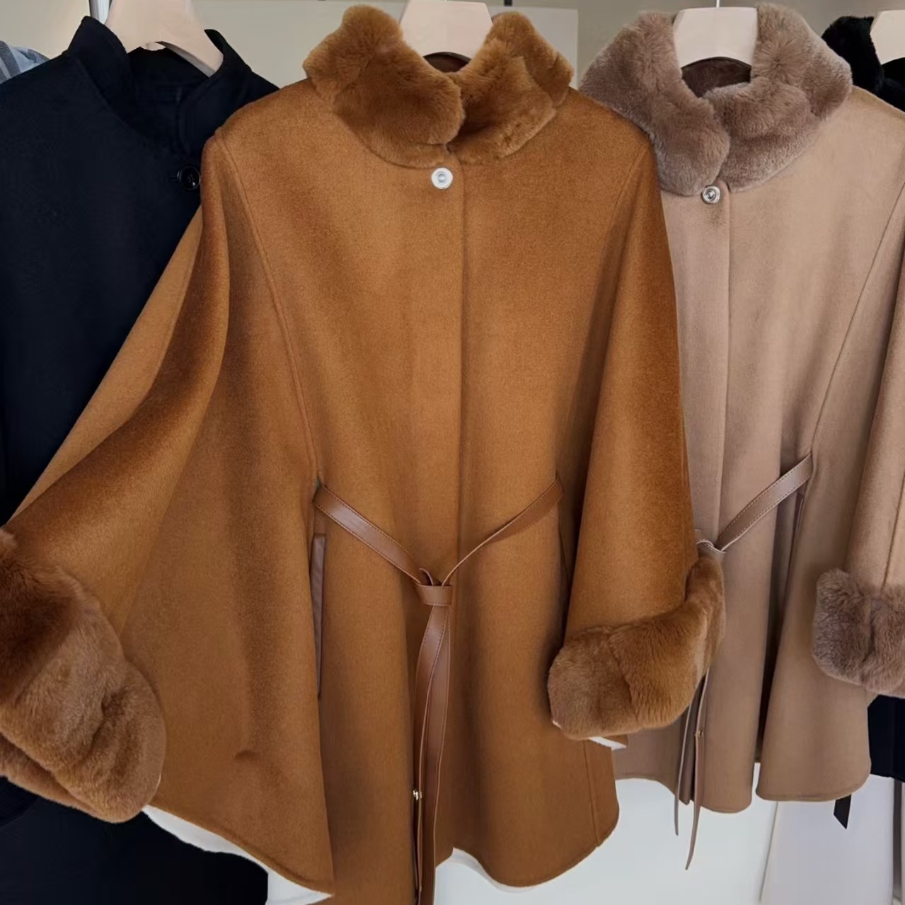 推荐！龙猫毛领骆马绒斗篷大衣 3色