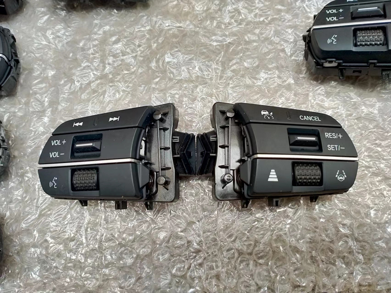 适用本田CIVIC 皓影CRV 雅型格阁 HRV致在方向盘音控巡航开关按键