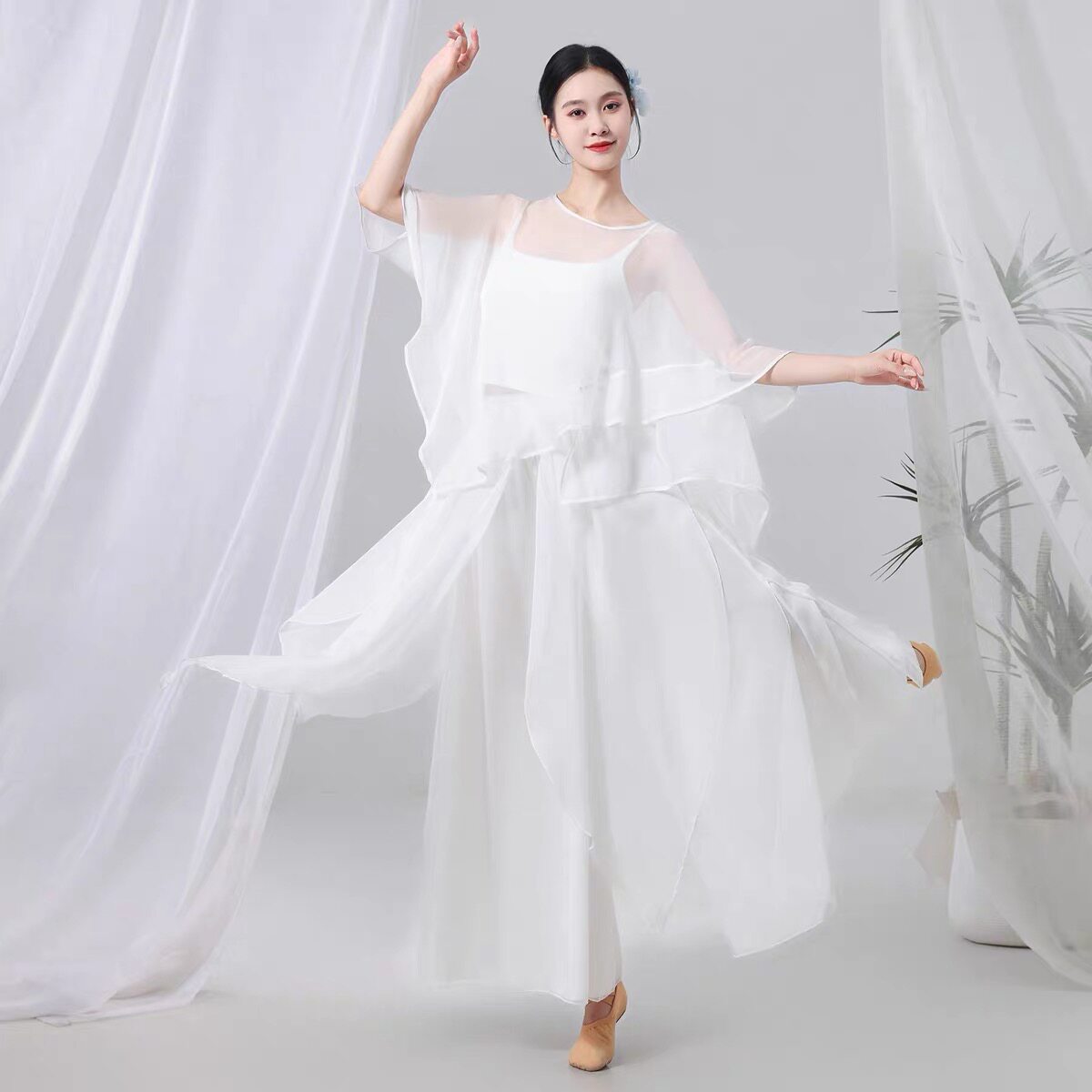 古典舞蹈服白色飘逸纱衣练功服仙气女古风中国舞扇子舞演出服套装