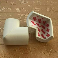 10 синих и белых кусоч