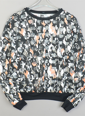 韩版满印花剪花透视长袖T恤女84776秋季新款透气叠穿休闲打底上衣