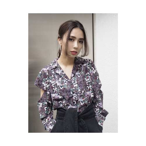 精品日单露肩荷叶边碎花长袖衬衫女L84158春秋季柔顺抗皱休闲上衣