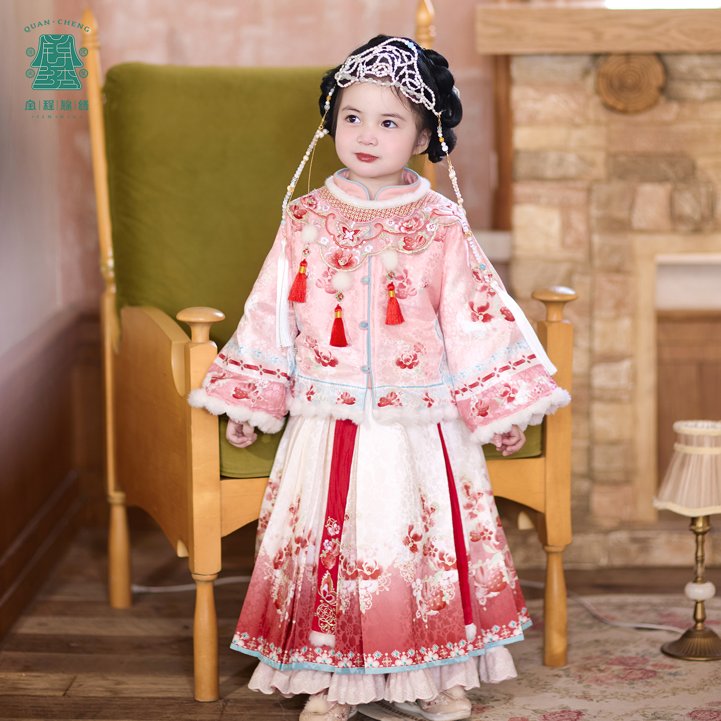 儿童汉服小女孩公主喜庆国风棉衣