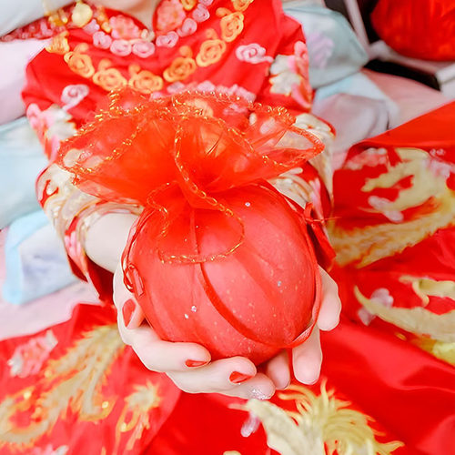 苹果袋结婚新娘出嫁手握