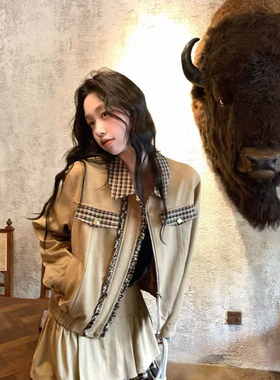 静茹格纹木耳边显瘦鹿皮绒显瘦短外套+高腰A摆半身裙套装577262