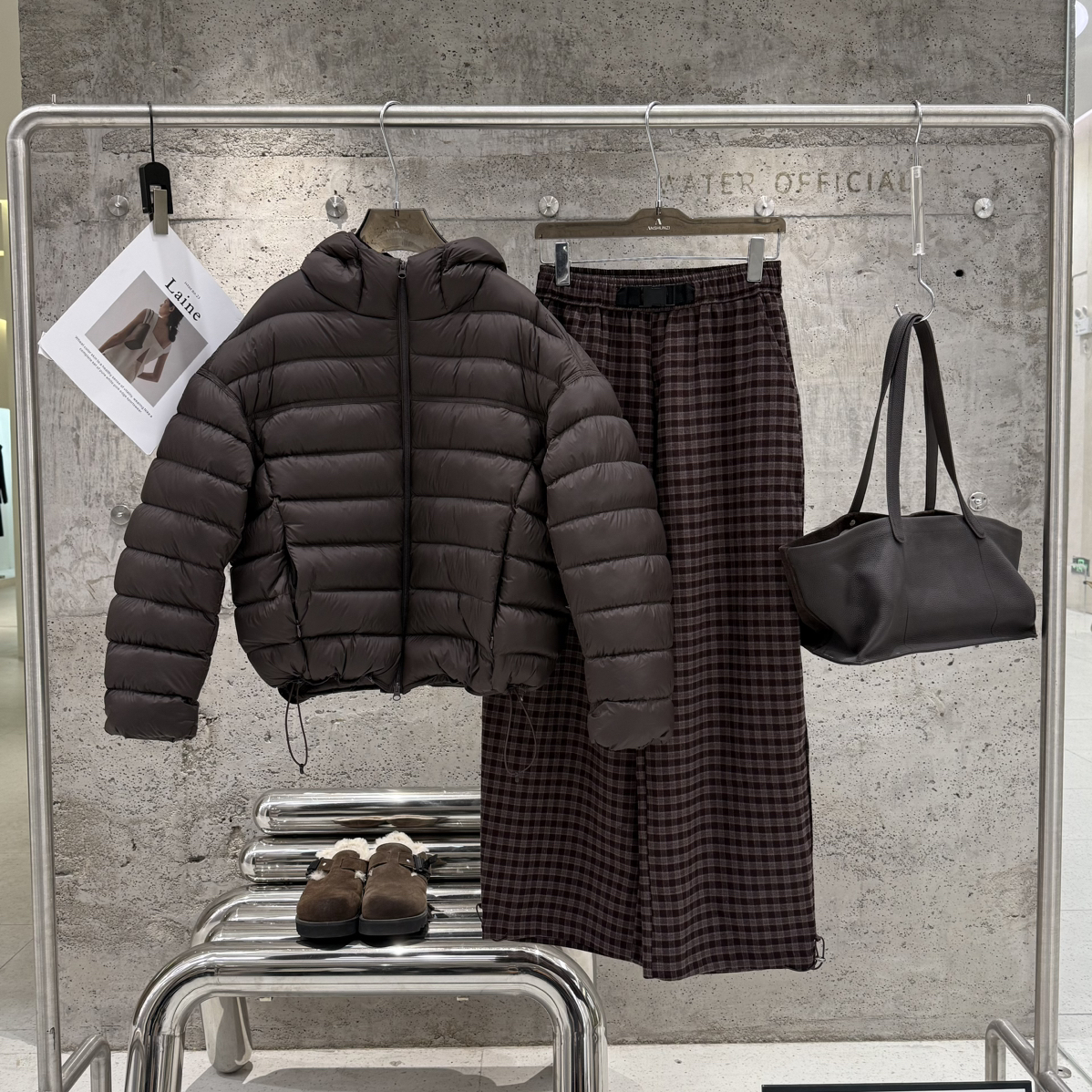 静茹连帽休闲百搭保暖羽绒服外套9885