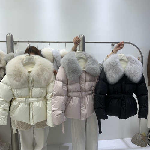 静茹腰显瘦保暖羽绒服外套(配腰带可拆真狐狸毛毛领)YS1-6688