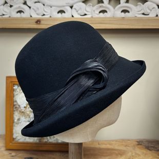 零点兰花秋冬专柜丝麻毛呢帽子女式优雅不规则半卷边圆顶渔夫帽