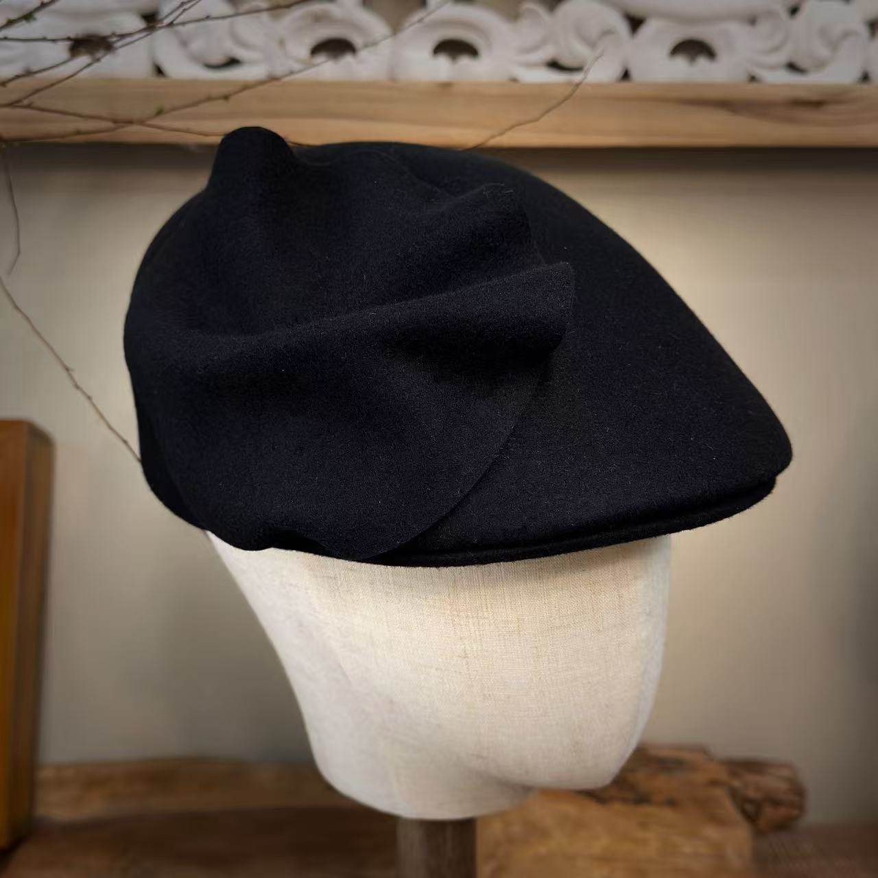 零点兰花秋冬小众设计师拼接毛呢贝雷帽女百搭气质高级画家前进帽
