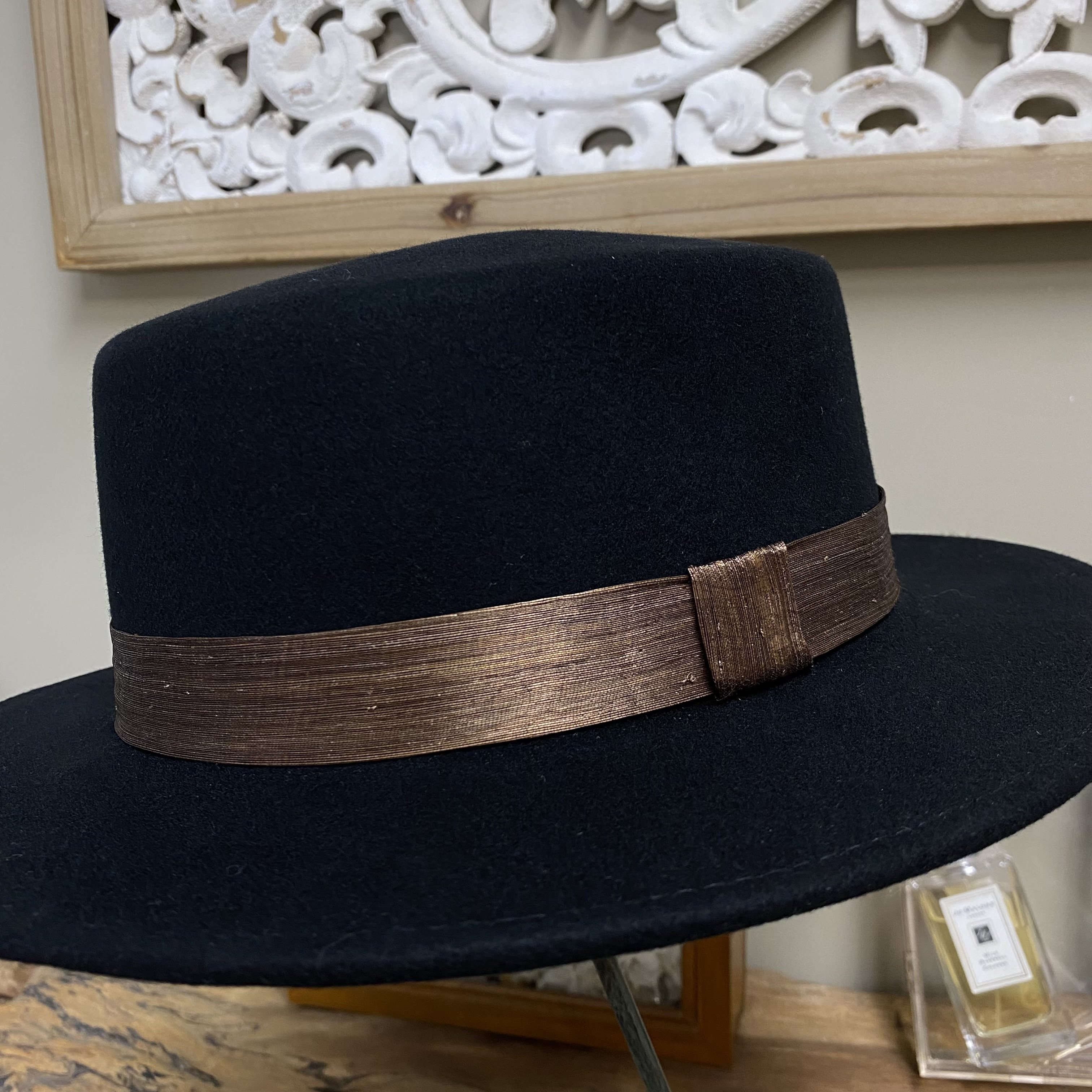 零点兰花秋冬季轻奢复古小檐法式平顶女士帽子简约绵羊毛呢礼帽,服饰配件/皮带/帽子/围巾,帽子,淘宝优惠券,粉丝福利购,淘宝优惠卷