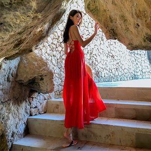 新款红色巴厘岛长裙露背绑带沙滩裙女神大摆裙马尔代夫度假连衣裙
