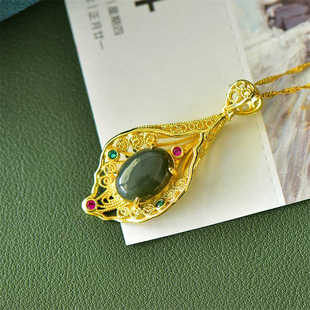 新疆天然和田玉金枝玉叶时尚吊坠女款玉石镶嵌项链叶子挂件锁骨链