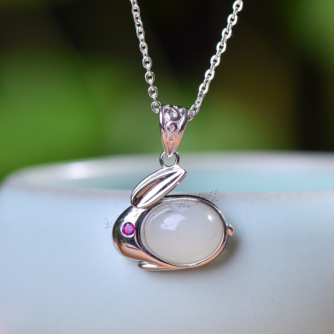 天然和田玉925银兔子吊坠项链