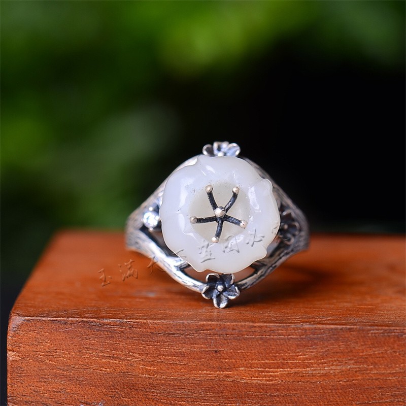 925银镶嵌天然和田玉白玉荷花戒指女款玉石戒子开口可调节指环