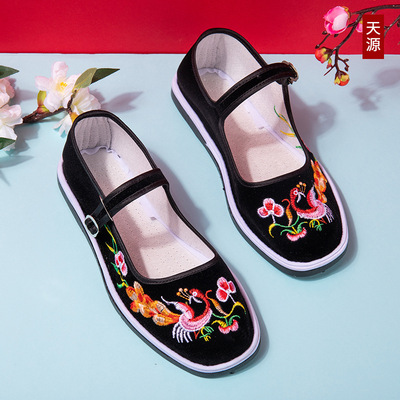 秋冬季北京中老年人橡胶民族布鞋